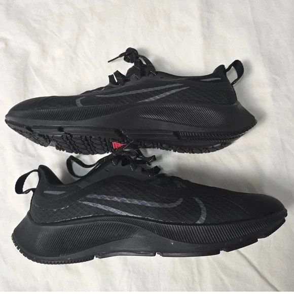 Nike Men's Size 10 Air Zoom Pegasus 39 Shield Running Shoes Black Storm Tread